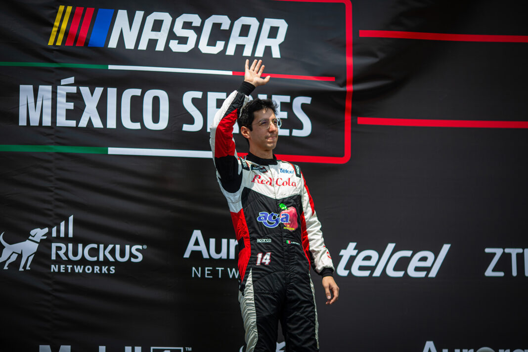 AGA Racing Team - Alex de Alba 01 (11)