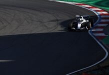 Checo bromea sobre la destrucción de su Cadillac en el Sprint