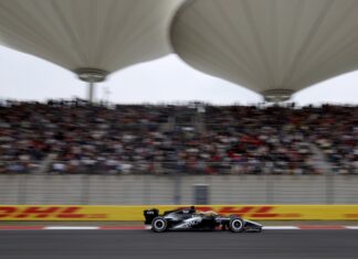 Checo se culpa por el incidente con Bottas en China