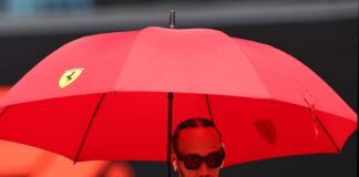 Hamilton admite que no podrán cerrar la brecha con Mercedes en 2026