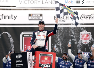 Hamlin gana en Michigan e iguala el récord de Kyle Busch