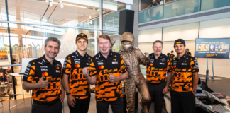 McLaren homenajea a Mika Hakkinen con una estatua por sus 1,000 Grandes Premios en F1