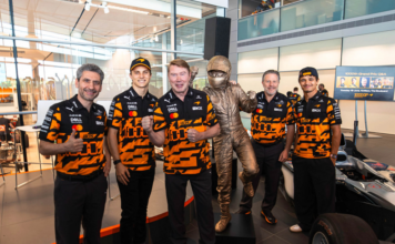 McLaren homenajea a Mika Hakkinen con una estatua por sus 1,000 Grandes Premios en F1