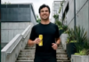 Fans reaccionan al nuevo comercial de Sergio Pérez; sospechan que fue hecho con IA