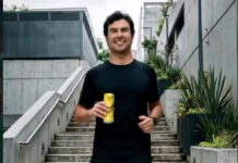 Fans reaccionan al nuevo comercial de Sergio Pérez; sospechan que fue hecho con IA