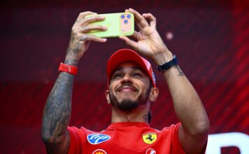 Lewis Hamilton recibe duras críticas: “Está cometiendo errores impropios de un campeón”