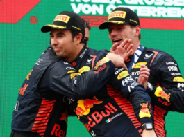 Checo revela lo difícil que fue correr para Red Bull