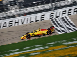 Palou gana en Nashville y se acerca al título en IndyCar