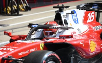 Leclerc gana, delante de Russell y Hamilton, una carrera que acabó con coche de seguridad