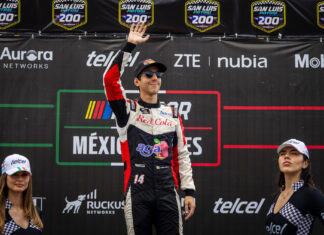 AGA Racing Team y Alex de Alba Jr. pelearon por el podio hasta las últimas vueltas en San Luis Potosí