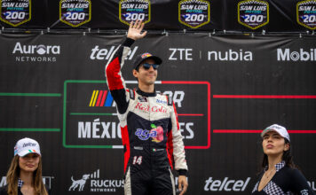 AGA Racing Team y Alex de Alba Jr. pelearon por el podio hasta las últimas vueltas en San Luis Potosí
