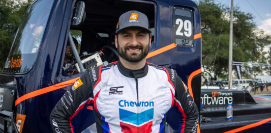 Chevron Racing y “Harry” Dueñas, tienen una cita en el SpeedFest en busca del podio de los Tractocamiones