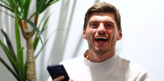 Max Verstappen renueva con Red Bull hasta 2030 y revela que pensó en dejar la F1