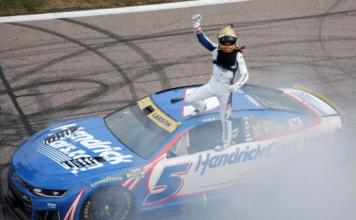 Kyle Larson domina en Kansas con puntuación perfecta y roba el liderato en el cierre