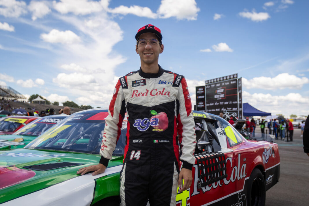 AGA Racing Team - Alex de Alba 01