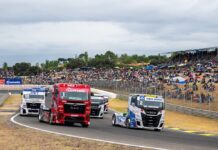 Bradley Smith firma su primera victoria en el ETRC y comparte gloria con Norbert Kiss en el Jarama