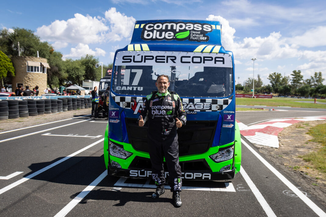 Juan Cantú - El Árabe Racing Team by Compass Blue