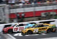 Fotofinish dramático en Charlotte: Chase Briscoe vence a Bell por 0.029 segundos