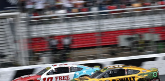 Fotofinish dramático en Charlotte: Chase Briscoe vence a Bell por 0.029 segundos