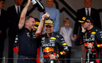 Horner lo confirma: Red Bull modificó el monoplaza de 2022 para favorecer a Verstappen sobre Checo