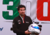 Sergio Pérez listo para celebrar su carrera 300 en la Fórmula 1 con casco especial