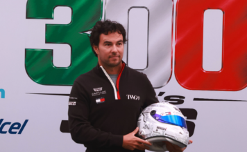 Sergio Pérez listo para celebrar su carrera 300 en la Fórmula 1 con casco especial
