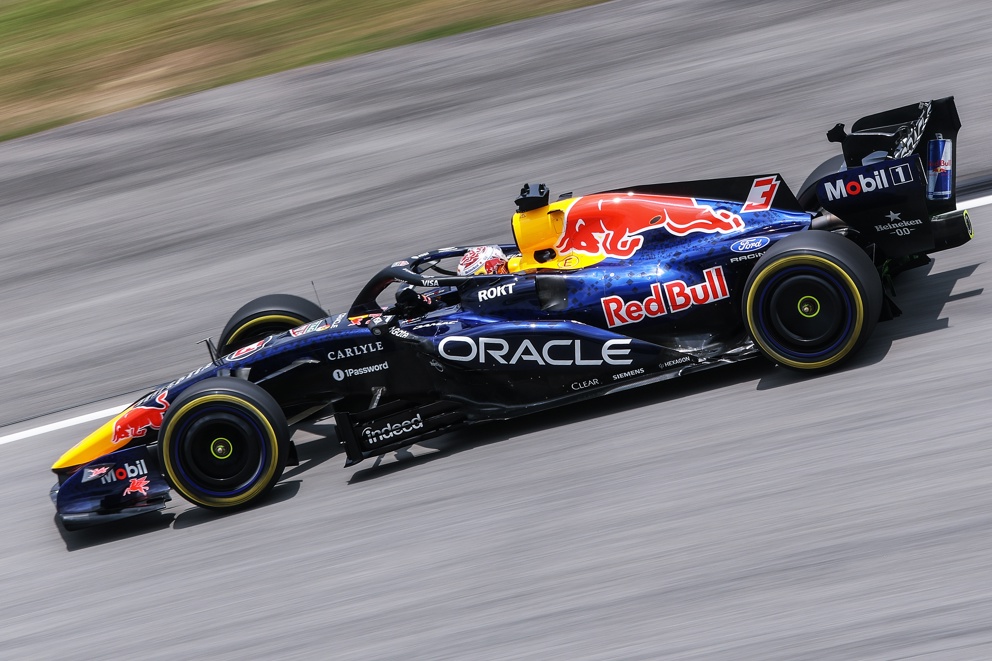 Formula One Bahrain Grand Prix in Malaysia - Practice and Qualifying